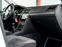 Volkswagen Golf 1.0 TSI Highline Business R | R-Line | Navigatie | Stoelverwarming | Climate Control | Adaptieve Cruise Control | ErgoActive Comfort Stoelen | Massage | Parkeersensoren | R-Line | Privacy Glas | 17'' Lichtmetalen Velgen |
