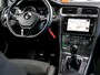 Volkswagen Golf 1.0 TSI Highline Business R | R-Line | Navigatie | Stoelverwarming | Climate Control | Adaptieve Cruise Control | ErgoActive Comfort Stoelen | Massage | Parkeersensoren | R-Line | Privacy Glas | 17'' Lichtmetalen Velgen |