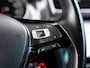 Volkswagen Golf 1.0 TSI Highline Business R | R-Line | Navigatie | Stoelverwarming | Climate Control | Adaptieve Cruise Control | ErgoActive Comfort Stoelen | Massage | Parkeersensoren | R-Line | Privacy Glas | 17'' Lichtmetalen Velgen |