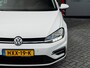 Volkswagen Golf 1.0 TSI Highline Business R | R-Line | Navigatie | Stoelverwarming | Climate Control | Adaptieve Cruise Control | ErgoActive Comfort Stoelen | Massage | Parkeersensoren | R-Line | Privacy Glas | 17'' Lichtmetalen Velgen |
