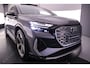 Audi Q4 Sportback e-tron 50 quattro S edition 77 kWh | Adaptive Cruise | Camera | Matrix | Warmtepomp | Panorama Dak | Head-up | Keyless | Veiligheids-pakket | Assistentie pakket | Navigati-pakket | Comfort plus-pakket | Interieur-pakket |