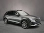 Audi Q5 55 TFSI e S edition | Trekhaak | Apple/Android Play | Adaptive Cruise | 360 Camera | Matrix | Panorama Dak | Bang & Olufsen Audio | Tour pakket | Assistentie pakket Parking |