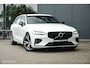 Volvo V60 2.0 T8 Recharge AWD R-Design | LED | Pilot Assist | ACC | Electrische stoelen | Memory | DAB+ | Carplay