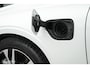 Volvo V60 2.0 T8 Recharge AWD R-Design | LED | Pilot Assist | ACC | Electrische stoelen | Memory | DAB+ | Carplay