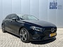 Mercedes-Benz A-klasse 250 e Business Line Navigatie Camera Carplay 18 Inch Velgen Stoel en Stuur Verwarming Keyless Led Sfeerverlichting Nightpakket Getint Glas