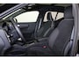 Volvo EX40 Performance Ultra 82 kWh - Panorama/schuifdak - IntelliSafe Assist & Surround - 360º Camera - Harman/Kardon audio - Adaptieve LED koplampen - Verwarmde voorstoelen, stuur & achterbank - Parkeersensoren voor & achter - Warmtepomp - Extra getint glas - Inklapbare trekhaak - 20' LMV
