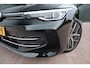 Volkswagen Golf 1.5 eHybrid Style Edition 266 PK Matrix Koplampen Electrische stoel met masage  Uitklapbare trekhaak Etc. Etc.