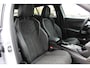 Peugeot 2008 1.2 Hybrid 145 GT | Navigatie | Parkeercamera | Parkeersensoren | Adaptive Cruise Control | Elektrische Stoelen