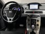 Volvo V70 1.6 T4 R-Design 179Pk Automaat (NAVIGATIE, LEDER, CLIMATE, STOELVERWARMING, SPORTSTOELEN, PARKEERSENSOREN, CRUISE, NIEUWE APK, NIEUWSTAAT)