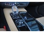 Volvo V60 T6 Plug-in hybrid AWD Plus Dark - Panorama/schuifdak - Nappaleder met ventilatie - Exterieur Styling Pakket - IntelliSafe Assist & Surround - 360º Camera - Head-up Display - Harman/Kardon audio - Elektrisch verstel. voorstoelen met geheugen - Verwarmbare voorstoelen voor achter & stuurwiel - 19' wielen