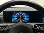 Mercedes-Benz A-klasse 160 Sport (APPLE CARPLAY, GROOT NAVI, CAMERA, LEDER, ZWART HEMEL, SPORTSTOELEN, CRUISE, LANE ASSIST, NIEUWSTAAT)