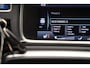 Volvo V40 2.5 T5 5-CILINDER! 254pk R-Design Summum Aut. [ Pano Memory ACC Stoelverwarming v+a ]