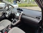 Toyota Verso 1.8 VVT-i DYNAMIC TREKHAAK 1300KG TREKGEW NL-AUTO STOELVERW KEYLESS PANODAK CRUISE CAMERA PARK-SENSOREN NAVI BLUETOOTH LM-VELGEN