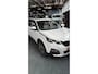 Peugeot 3008 BWJ 2021 | 1.2T 131PK Premium Av. AUTOMAAT | TREKHAAK | PANO SCHUIFDAK | 19'' LMV | CARPLAY | NAVI | CLIMA | AGR | LEDER/STOF | PDC | STOELVERW |