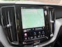 Volvo XC60 2.0 T6 PHEV AWD Plus Dark LongeRange Panoramadak|Camera|Leder|Led