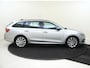Skoda Octavia Combi 1.4 TSI iV PHEV Business Edition | SoH 100% | CarPlay | Cruise control | Elektrisch inklapbare buitenspiegels | Lane- en frontassist | Parkeersensoren achter |