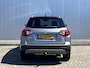 Suzuki Vitara 1.6 Exclusive Bi-Tone NL Auto Trekhaak Navi Stoel Verwarming 1200KG Treklast