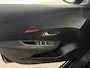 Peugeot e-208 EV Active Pack 50 kWh | Snelladen | SOH 95% | Clima | Carplay | Cruise | LED | Navi | Parkeersens.