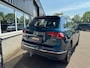 Volkswagen Tiguan 1.4 TSI eHybrid Active 245pk Trekhaak HUD Stoelverwarming Stuurverwarming Carplay