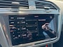 Volkswagen Tiguan 1.4 TSI eHybrid Active 245pk Trekhaak HUD Stoelverwarming Stuurverwarming Carplay