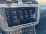 Volkswagen Tiguan 1.4 TSI eHybrid Active 245pk Trekhaak HUD Stoelverwarming Stuurverwarming Carplay