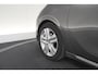 Peugeot 208 PureTech 82 Signature | Trekhaak | Parkeersensoren | Apple Carplay | Navigatie