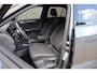 Volkswagen T-Roc 1.5 TSI 150pk DSG Sport Business R-Line | Trekhaak | Elektrische Achterklep | Stoelverwarming | Achteruitrijcamera
