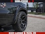 Dodge Ram BLACK BEAST HULK 5.7 V8 | HUD | WIDE BODY | BOM VOL | CREW CAB DUBBELE CABINE | 5 PERSOONS | MEGA DIKKE LIMITED BLACK ON BLACK | ZO GOED ALS NIEUW |