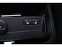 Volvo S90 T8 AWD Plus Dark - Luchtvering - Panorama/schuifdak - IntelliSafe Assist & Surround - 360º Camera - Harman/Kardon audio - Adaptieve LED koplampen - Verwarmde voorstoelen, stuur & achterbank - Parkeersensoren voor & achter - Elektr. bedienb. voorstoelen met geheugen - Extra getint glas - 20' LMV