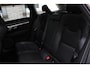 Volvo V90 2.0 T8 Plug-in hybrid AWD Ultra Dark |Luchtvering|360 graden camera | Blind spot | Verwarmbare voorstoelen en achterbank | Verwarmbaar stuurwiel | Geventileerde stoelen | Trekhaak | Android Auto/Apple CarPlay | Bowers & Wilkens Audio systeem | Elektrisch verstelbare stoelen met geheugen |