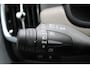 Volvo V90 2.0 T8 Plug-in hybrid AWD Ultra Dark |Luchtvering|360 graden camera | Blind spot | Verwarmbare voorstoelen en achterbank | Verwarmbaar stuurwiel | Geventileerde stoelen | Trekhaak | Android Auto/Apple CarPlay | Bowers & Wilkens Audio systeem | Elektrisch verstelbare stoelen met geheugen |