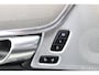 Volvo V90 2.0 T8 Plug-in hybrid AWD Ultra Dark |Luchtvering|360 graden camera | Blind spot | Verwarmbare voorstoelen en achterbank | Verwarmbaar stuurwiel | Geventileerde stoelen | Trekhaak | Android Auto/Apple CarPlay | Bowers & Wilkens Audio systeem | Elektrisch verstelbare stoelen met geheugen |
