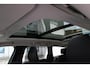 Volvo V90 2.0 T8 Plug-in hybrid AWD Ultra Dark |Luchtvering|360 graden camera | Blind spot | Verwarmbare voorstoelen en achterbank | Verwarmbaar stuurwiel | Geventileerde stoelen | Trekhaak | Android Auto/Apple CarPlay | Bowers & Wilkens Audio systeem | Elektrisch verstelbare stoelen met geheugen |