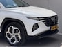 Hyundai Tucson 1.6 T-GDI PHEV Comfort Smart 4WD / Fabrieksgarantie tot 1-2028 / Volledig Onderhouden / Navigatie / Camera / PDC / DAB / Dodehoek Detectie / All Season Banden / Stoelverwarming /