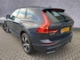 Volvo XC60 2.0 B5 R-Design | Adaptieve Cruise Control | Stoel-/Stuurverwarming | Sportstoelen | Parkeersensoren Voor en Achter | 360 Camera |