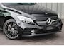 Mercedes-Benz C-klasse 300e AMG 4-Matic | 320PK | Schuifdak | Sfeerverlichting | Leder | Facelift | Carplay | Standkachel | Camera | 2020.