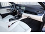 BMW 5-Serie Touring M550xd | Luchtvering | Head-up | Massage | Bang&Olufsen | Entertainment achter | Keyless | Stoelkoeling | ACC | 2016.