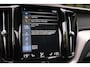 Volvo XC60 2.0 T8 Twin Engine AWD R-Design|Rijklaar!|Luchtvering|Pano|HK|HUD|ACC|PilotAssist|ACC|Trekhaak|Winterpakket|Standkachel