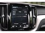 Volvo XC60 2.0 T8 Twin Engine AWD R-Design|Rijklaar!|Luchtvering|Pano|HK|HUD|ACC|PilotAssist|ACC|Trekhaak|Winterpakket|Standkachel