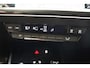 Audi Q4 e-tron 40 S edition 77 kWh 3-fase [ LED Head-up Virtual Sportstoelen ]