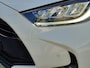 Toyota Yaris 1.5 Hybrid 115 DYNAMIC STOEL/STUURVERW BLIND SPOT PARK-SENSOREN NAVI 16'' LM-VELGEN KEYLESS CAMERA APPLE/ANDROID AD-CRUISE CLIMA LED