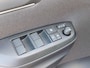 Toyota Yaris 1.5 Hybrid 115 DYNAMIC STOEL/STUURVERW BLIND SPOT PARK-SENSOREN NAVI 16'' LM-VELGEN KEYLESS CAMERA APPLE/ANDROID AD-CRUISE CLIMA LED