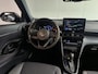 Toyota Yaris Cross 1.5 Hybrid 115 First Edition Rijklaar + Fabrieksgarantie Henk Jongen Auto's in Helmond,  al 50 jaar service zoals 't hoort!