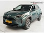 Toyota Yaris Cross 1.5 Hybrid 115 First Edition Rijklaar + Fabrieksgarantie Henk Jongen Auto's in Helmond,  al 50 jaar service zoals 't hoort!