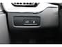 Volvo XC60 T6 Plug-in hybrid 350PK Automaat AWD Plus Dark Panoramisch schuif-kanteldak / Google infotainment / Lederen bekleding / 360graden camera / Apple Carplay