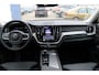 Volvo XC60 T6 Plug-in hybrid 350PK Automaat AWD Plus Dark Panoramisch schuif-kanteldak / Google infotainment / Lederen bekleding / 360graden camera / Apple Carplay