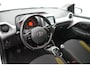 Toyota Aygo 1.0 VVT-i X-Play - RIJKLAARPRIJS - All Seasonbanden - Achteruitrijcamera - Apple Carplay - Android Auto - Lichtmetalen velgen