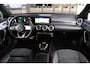 Mercedes-Benz A-klasse 180 Business Solution AMG Widescreen / Ambient LED / Camera / 360 / Stoelverwarming
