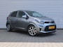 Kia Picanto 1.0 DPi DynamicPlusLine | Trekhaak | Camera | Cruise | Clima | Navi | 15" LM | Apple Carplay/Android Auto | Keyless |