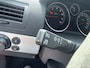 Opel Astra 1.8 Temptation airco navi cruise control 5drs